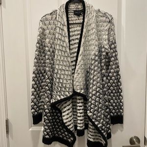 Romeo & Juliet Couture Ombré Tunic Cardigan Sweater